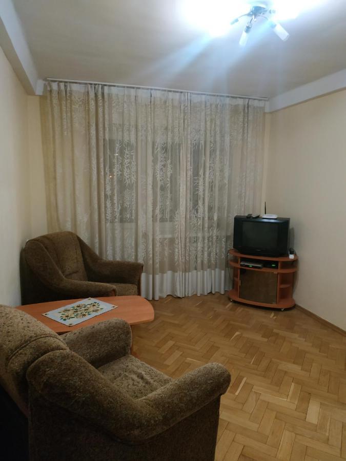 Дворец Украина Двухкомнатная Kyiv Exterior photo