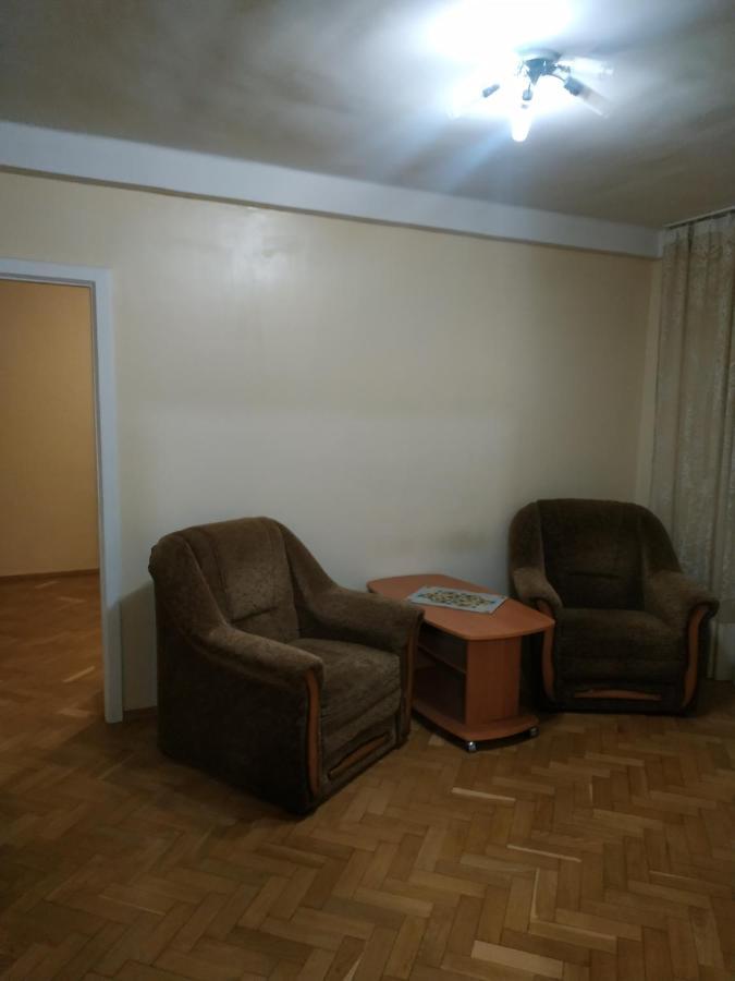 Дворец Украина Двухкомнатная Kyiv Exterior photo